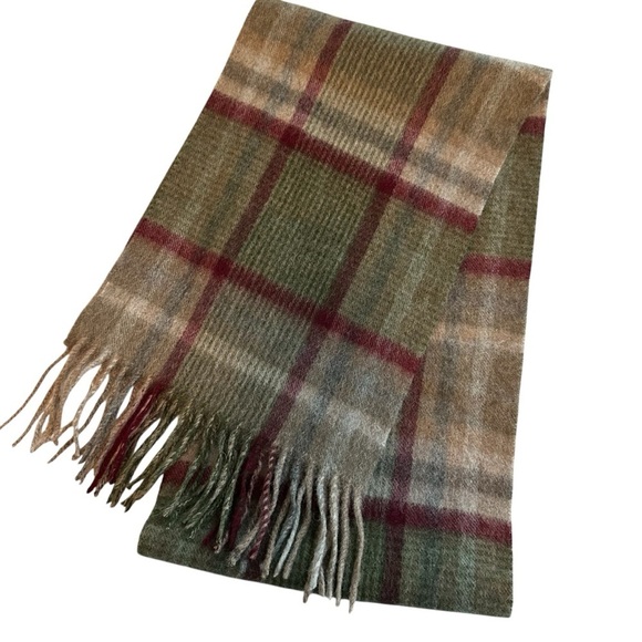 Marchbrae 100% Lambswool Tartan Plaid Scarf, Made in Scotland - Picture 1 of 6